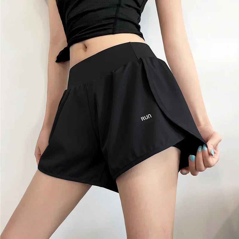 Women Yoga Shorts Quick Dry Fitness Running Shorts With Pocket